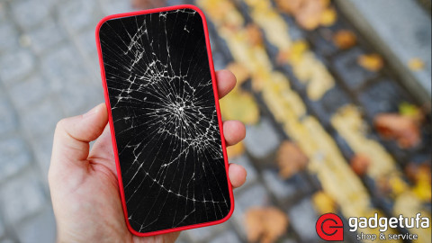Сколько стоит замена дисплея iPhone в Уфе