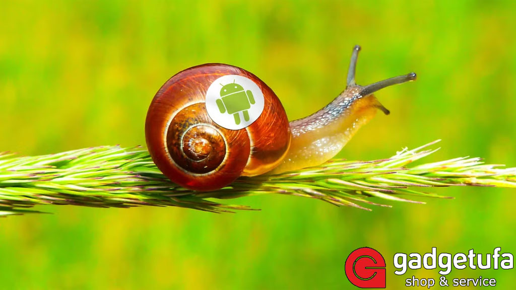 Почему Android со временем начинает тормозить?